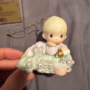 Precious Moments Eight Mice A Milking Figurine (never out of box)